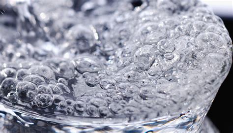 气泡水是酸性还是碱性,苏打气泡水是酸性还是碱性缩略图